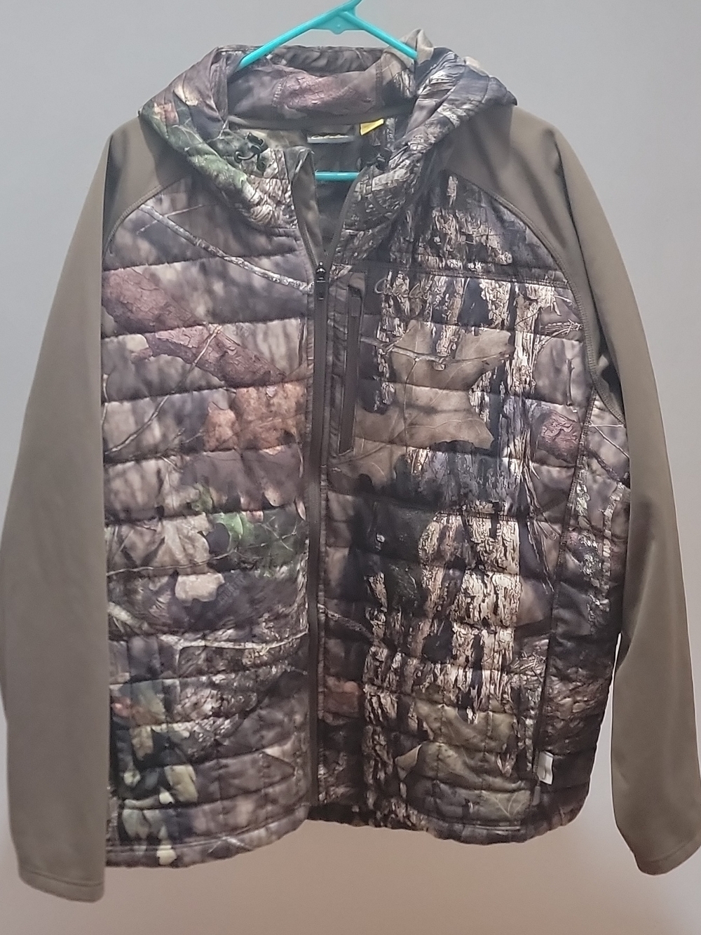 Cabela's Camouflage Jacket with Olive and Teal Accents